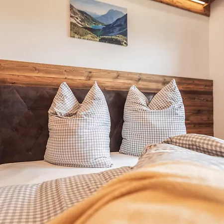 Koenigsblick Poppler Apartment