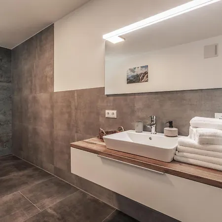 Koenigsblick Poppler Apartment
